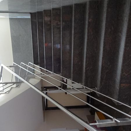 Hotel Shrivalli Residency Madras Buitenkant foto